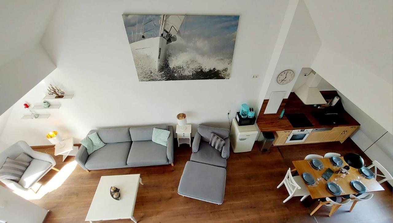 Hochwertige Ferienwohnung Direkt Am Wasser Mit Balkon Greifswald Eksteriør billede